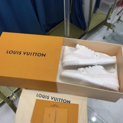 LV sneakers LU0146