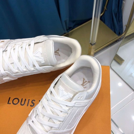 LV sneakers LU0146