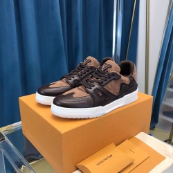 LV sneakers LU0149