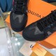 LV sneakers LU0153