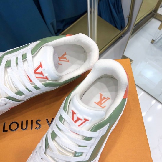 LV sneakers LU0160