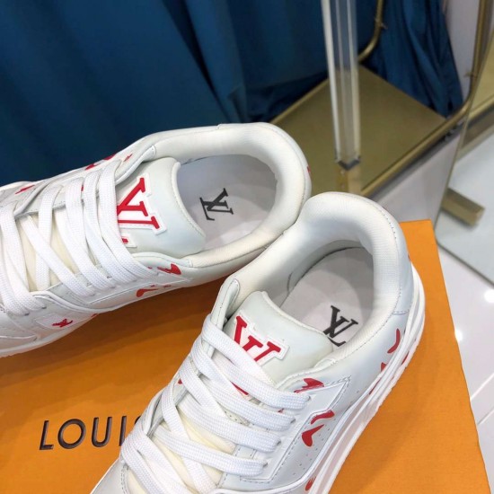 LV sneakers LU0163