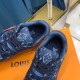 LV sneakers LU0166