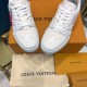 LV sneakers LU0170