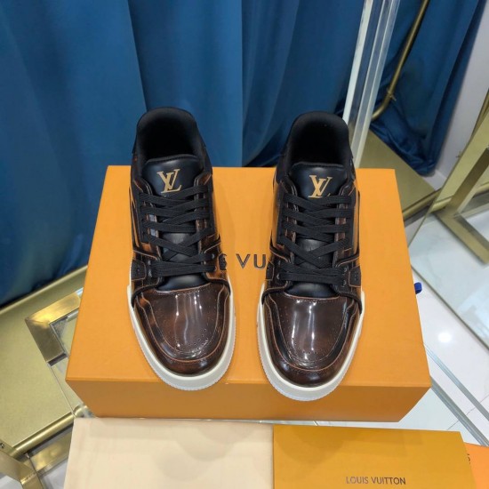 LV sneakers LU0171