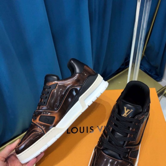 LV sneakers LU0171