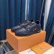 LV sneakers LU0172