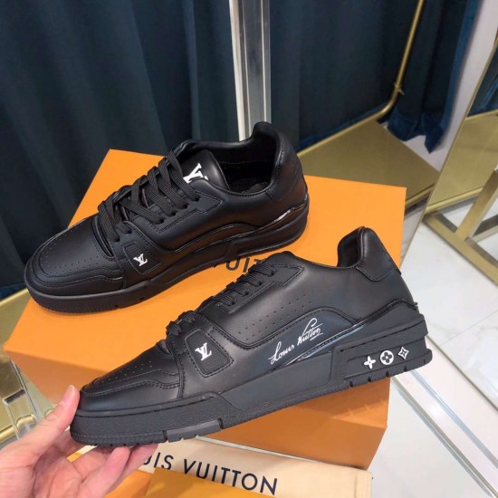 LV sneakers LU0172