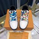 LV sneakers LU0174