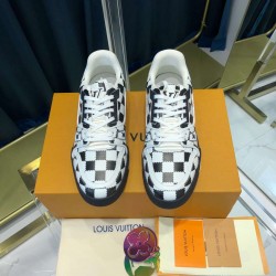 LV sneakers LU0177