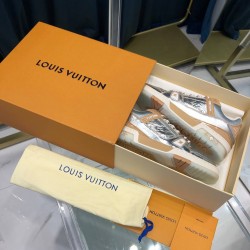 LV sneakers LU0178