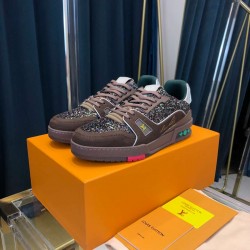 LV sneakers LU0179