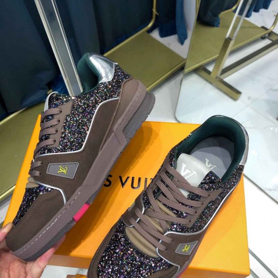 LV sneakers LU0179