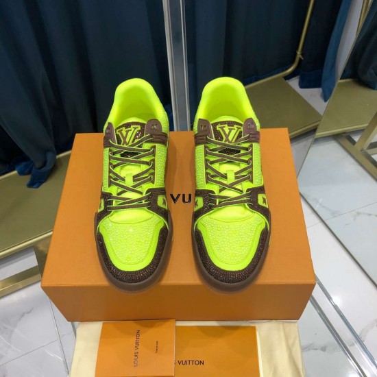 LV sneakers LU0180