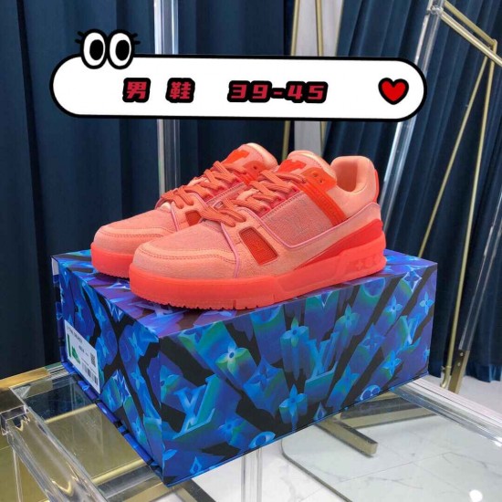 LV sneakers LU0183