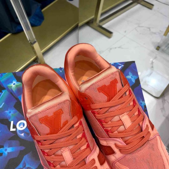 LV sneakers LU0183