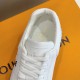 LV sneakers LU0188