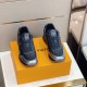 LV sneakers LU0189