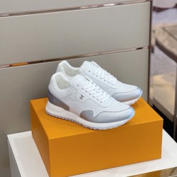 LV sneakers LU0190