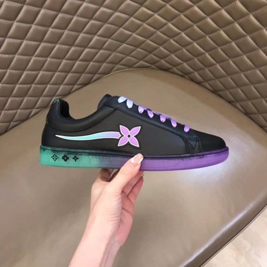 LV sneakers LU0196