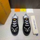 LV  sneakers LU0205