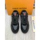 LV  sneakers LU0249