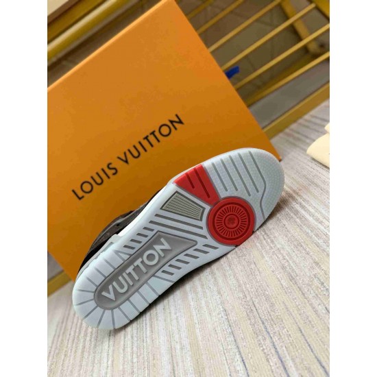 LV  sneakers LU0251