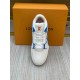 LV  sneakers LU0252