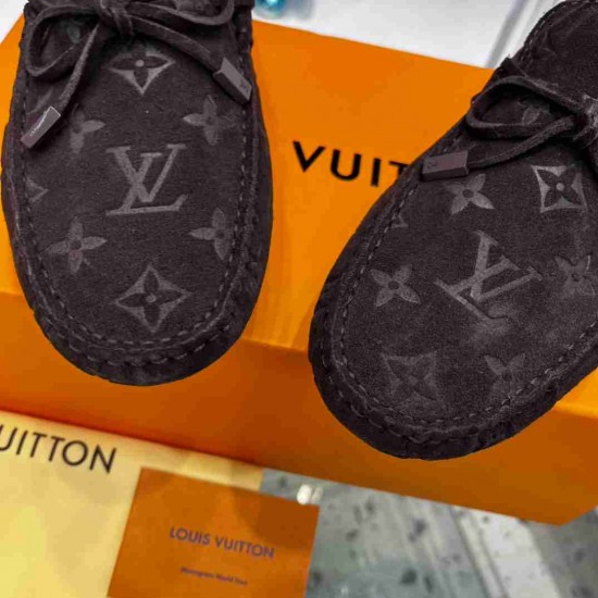 LV   sneakers LU0300