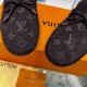 LV   sneakers LU0300