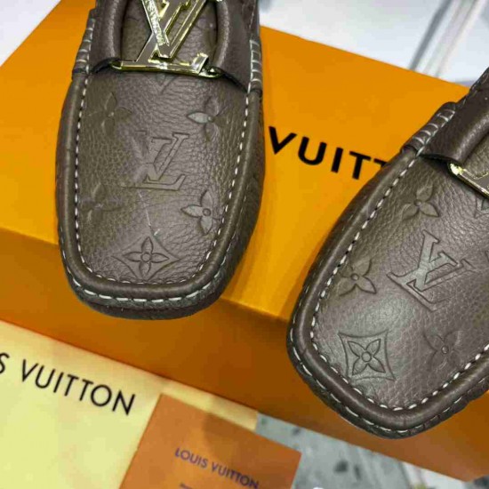 LV   sneakers LU0305