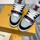 LV    sneakers LU0409