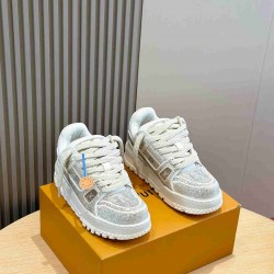 LV    sneakers LU0418