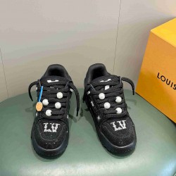 LV    sneakers LU0419