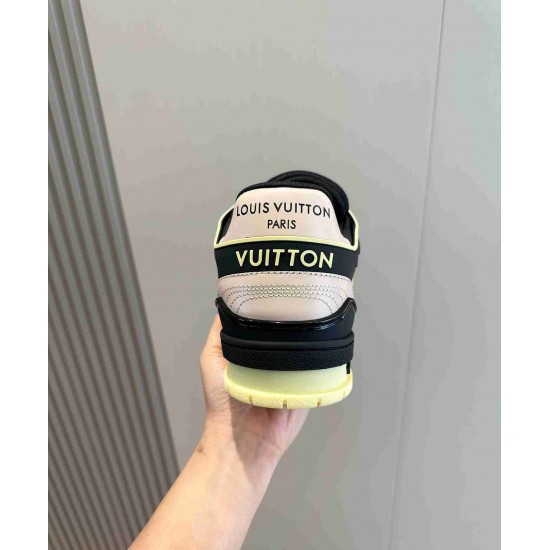 LV    sneakers LU0431