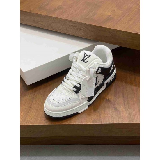 LV    sneakers LU0444