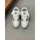 LV    sneakers LU0444