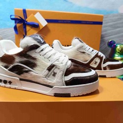 LV     sneakers LU0474