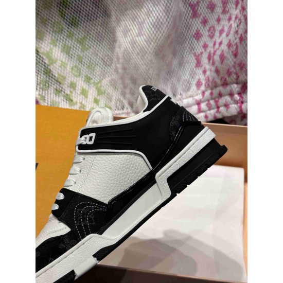 LV      sneakers LU0467