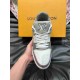 LV      sneakers LU0470