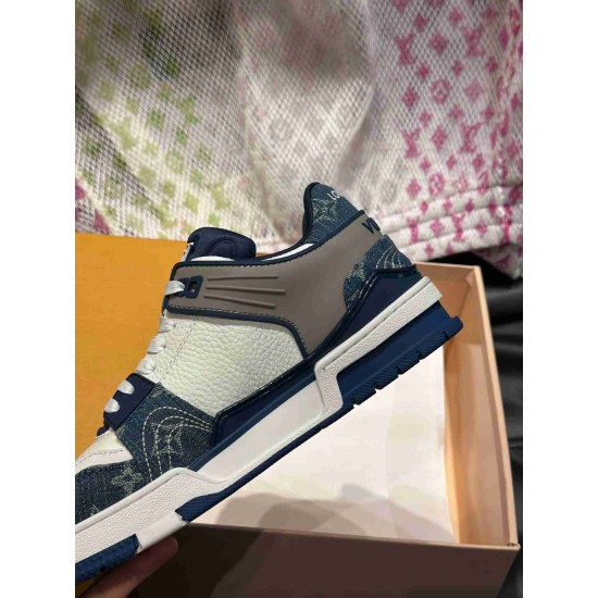 LV      sneakers LU0471