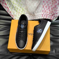 LV     sneakers LU0479