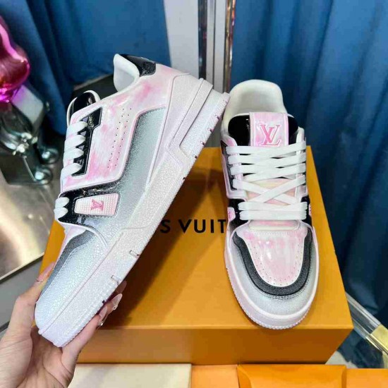 LV      sneakers LU0494