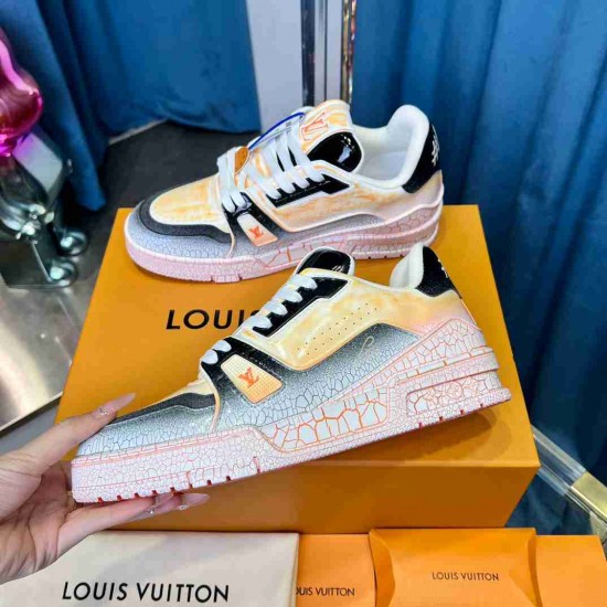 LV      sneakers LU0495