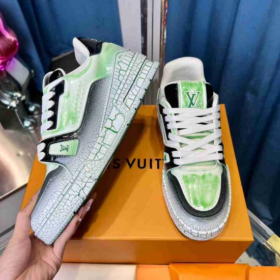 LV      sneakers LU0497