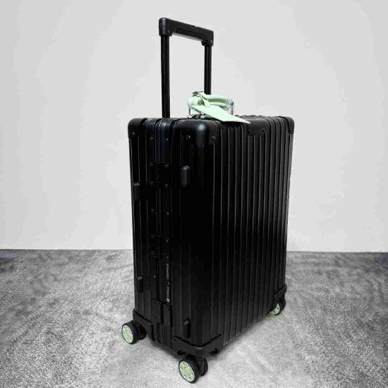 Rimowa Suitcase LXX0052 Rimowa Suitcase LXX0052