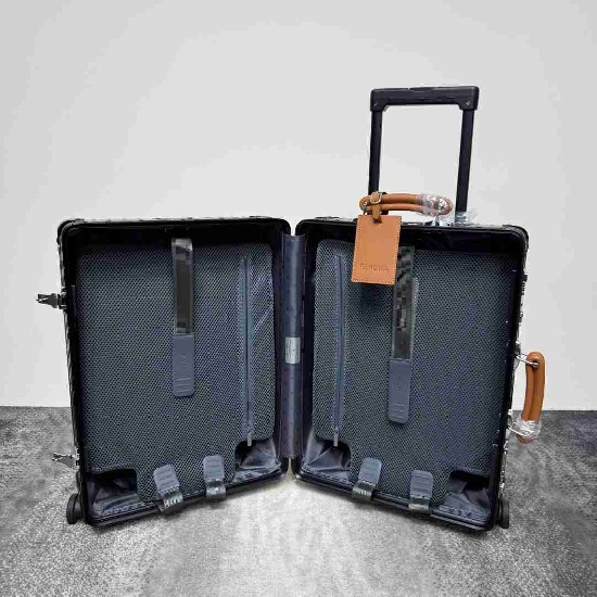 Rimowa Suitcase LXX0053 Rimowa Suitcase LXX0053