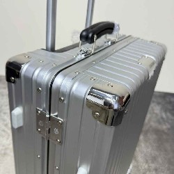Rimowa      Suitcase LXX0054