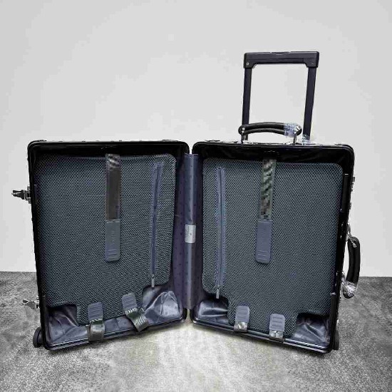 Rimowa Suitcase LXX0055 Rimowa Suitcase LXX0055