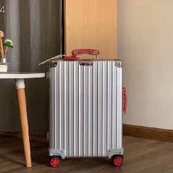 Rimowa      Suitcase LXX0057